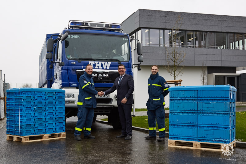 Großzügige Spende für das THW Freising