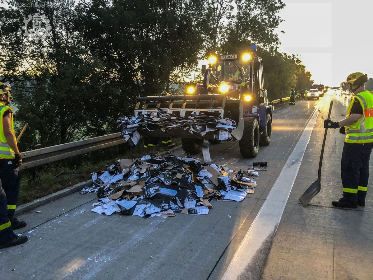 LKW umgestürzt auf der A92