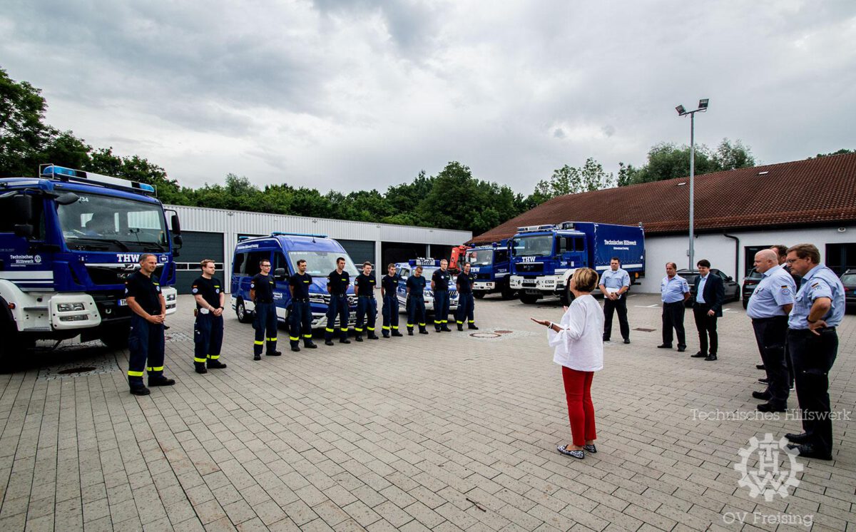 Freisinger THW bricht auf – Schwerer Einsatz im Überschwemmungsgebiet Ahrweiler