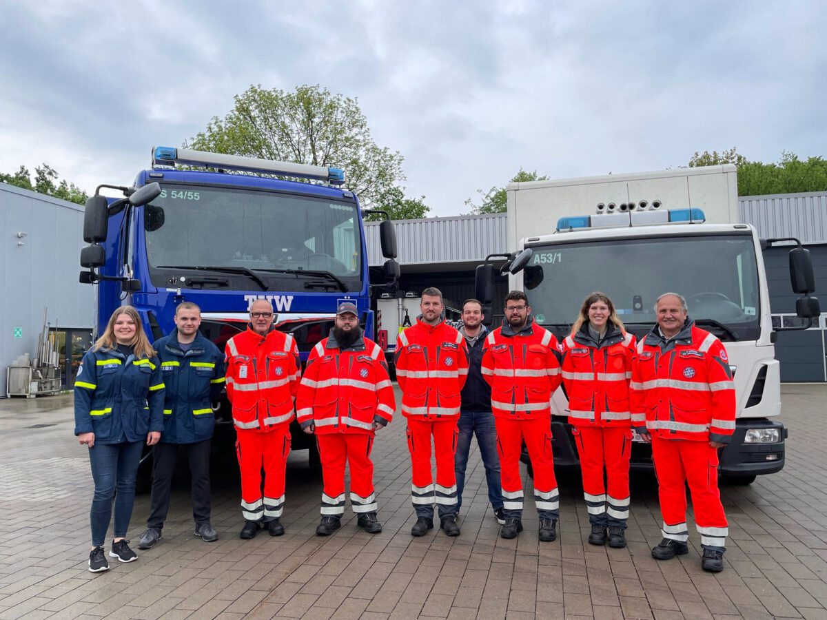 Erfahrungsaustausch Strom zwischen THW und Johanniter Unfallhilfe Allershausen