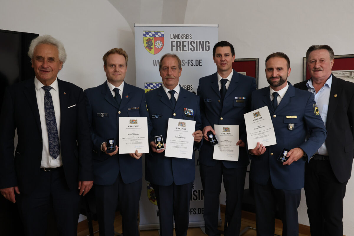 Landrat zeichnet THW-Einsatzkräfte aus