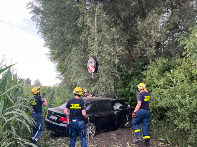 Kraneinsatz Verkehrsunfall (2 von 8)